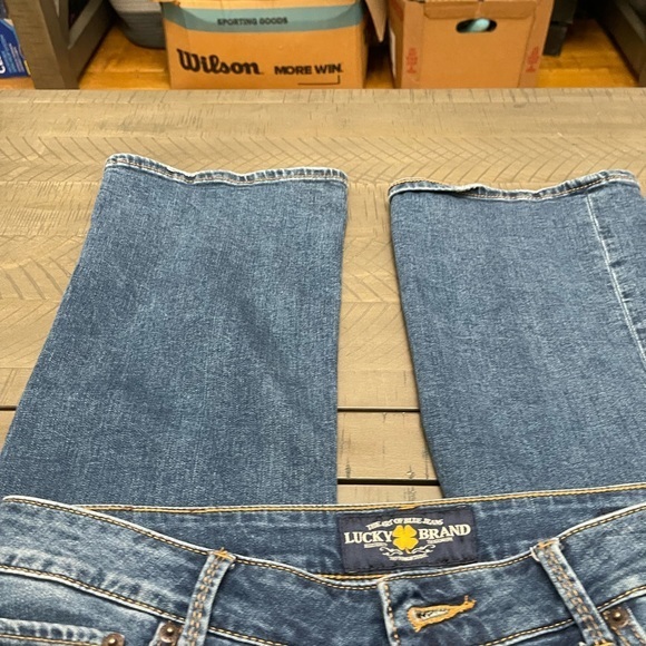 Lucky brand-jean size 10 Waist 31 inseam - Picture 4 of 14